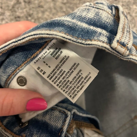 American Eagle Mom Jeans - Picture 4 of 5